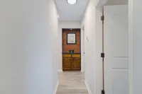 Martha's Getaway-Central PHX 5 bedroom/3bath-POOL