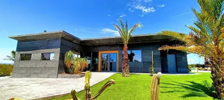 The Blue Diamond Villa-25min From Valencia