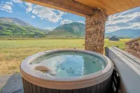 Skiers Special! Discounted Rates and Shorter Stays Through 12/19/2025!