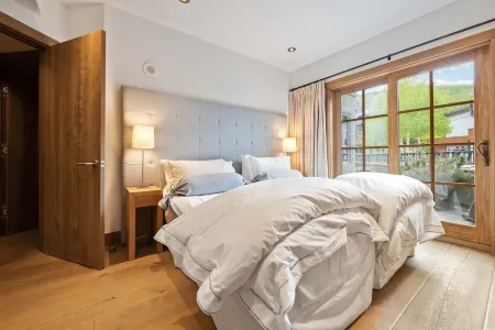 European Ski Retreat - Vail Village at One Willow Bridge Road