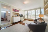 Sunny self contained LOFT near Bondi Beach -AC-Aspect Hotels in Dover Heights