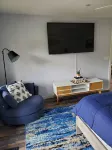 Spring and Summer Getaway@ Northern Bay Resort! 스트롱스 프레리 호텔