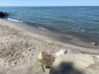 Cozy cottage with lake view! 20 min from Cedar Point, Kalahari, & Sports Force!