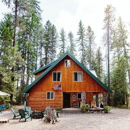 Forest Family Cabin Near Priest Lake with Fireplace, Large Yard & Dogs Allowed