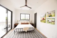 Black Ridge Villa near Sand Hollow & Zions. Sleeps 32. Private pool & hot tub.