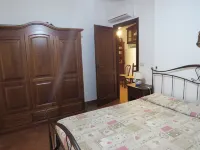 House in the Countryside surrounded by greenery at the foot of the supramonte