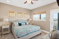 5 BDRM I Rooftop Deck Oceanview's I Steps to Beach & Bar/Grill I Private Pool