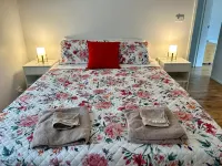 Relaxed and peaceful 2BR home on Wallaga Lake close to Camel Rock Beach