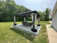 Beautifully remodeled duplex near the ark encounter. This listing is for 1 side.