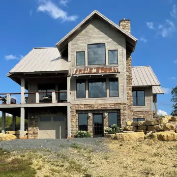 Stunning Lodge Experience in Buffalo County WI/Picturesque Views-Pet Friendly!