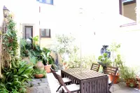 Peppino's Art & Bed Space - Music Отели в г. 