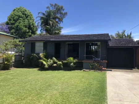 9 at the Marina  - Holiday House