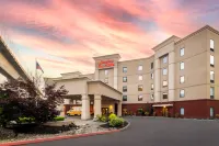 Hampton Inn & Suites Seattle-Airport/28th Ave Hotels in Seattle