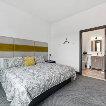 Alum @ The Cobblestone