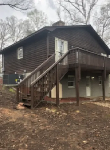 Lake Escape on Lake Tillery / Gated Community / High Speed Internet