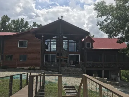 Great Smoky Mountains Retreat