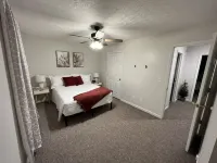 Clean 3 bedroom, 2.5 bathroom townhouse within minutes of the Ark Encounter!