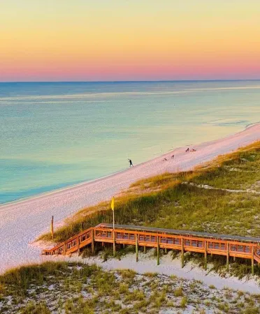 Affordable stay 7 minutes to the beach 2021 32' RV Отели в г. Наварр