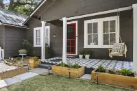 1930s Home, King bed, sleeps 8, Gameroom, walk to Main St Hotels near Tomball Parkway Plaza