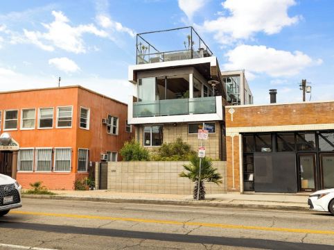 Dreamy Venice Beach 5BR House with Rooftop & Steps to Beach
