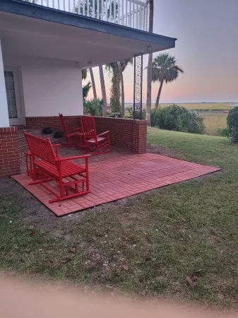 COASTAL COTTAGE BOAT DOCK FISH, WHITMARSH IS. SAVANNAH, TYBEE,  GOLF  NATL PARKS