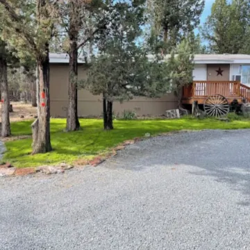The Gooseloop Getaway 3 Bedroom house Отели в г. Модок