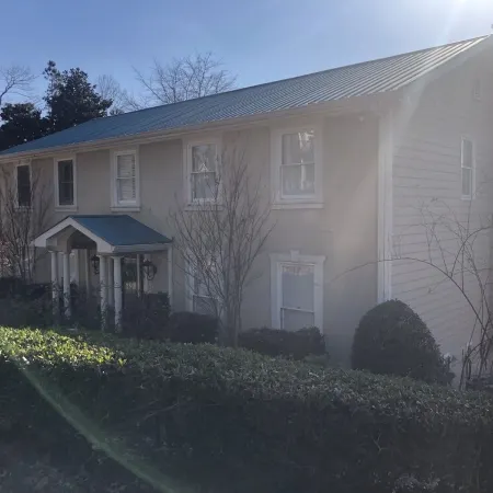 Stunning Lake Chalet close to Margaritaville & Aqualand