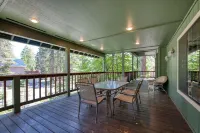 Large Family Retreat---6 BEDROOMS, Sleeps 16!!