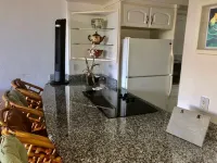 OCEAN VIEW 2BRM WITH BEACH PARK NEXT DOOR