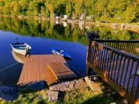!!LAKEFRONT house with baby goats!! Hotels in Deposit
