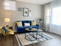 Stylish Mid-Century Modern Home 5 minutes to downtown