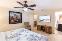 Sailfish Cove –Tropical Escape Minutes from Delray - Private Pool