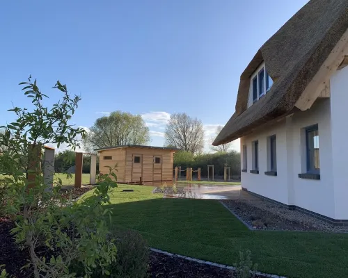 Holiday Home - Enjoy Rügen`s coast in the new maritime country house! Hotels in Dranske