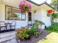 Short Walk to Downtown, AC, Coffee Bar, Patio Hotels in Enumclaw