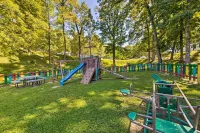 Lynnhurst Resort-Private cabin on Kentucky Lake with Hot Tub