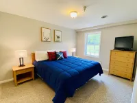 SKI-IN, SKI-OUT! LIFT and MT. VIEWS UNBEATABLE LOCATION for ALL SEASONS! Unit 2