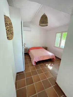 Charmant Cabanon Provençal Hotels in Montfort-sur-Argens