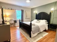 Zen Midcentury-Art Deco Hideaway Hotels near Charlotte Motor Speedway