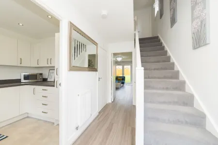 Greenfield Modern 3 Bed room Home - Southscote lane, Reading