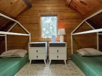 Minutes to Moosehead Lake, ATV Trails from driveway, Hiking, Mountain Biking 格林維爾酒店