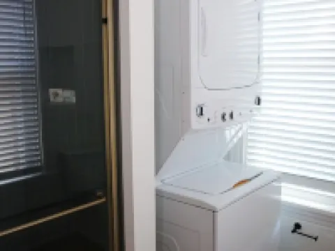 Brand New 4bd, 2ba Lancaster Center City Townhome Hotels in Lancaster