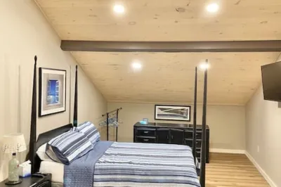 The Carriage House - Downtown 아데나 스테이트 메모리얼 주변 호텔