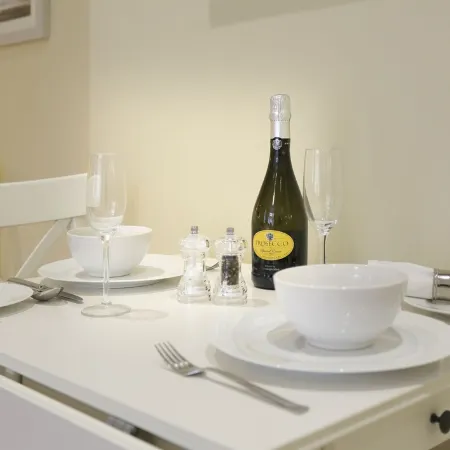 The Blyth - luxury hotel style, central apartment with fantastic sea views Отели в г. Саутволд