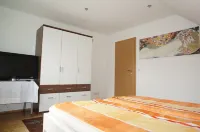 Like new EFH for 6 pers. with garage in close proximity to Sorpesee Hotel a Sundern