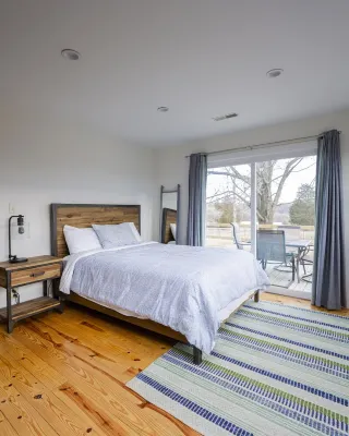 Wine Country Farmhouse On the Wine 🍷 Trail!  Private Lake kayaks Fire Pit 🔥