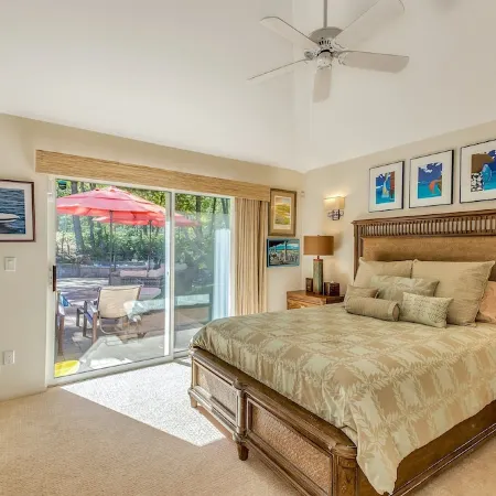 Hamptons - Pool & Private Tennis Court, Hot Tub, 2 Pickleball Courts