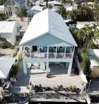 Key Largo large 4/3 Waterfront home access to the Bay 키라고 호텔