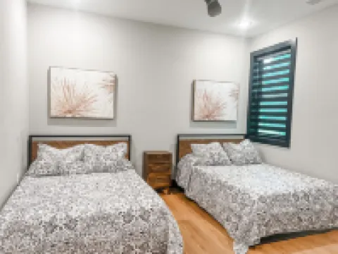 Conveniently located NEW Construction Mins to Ft. Knox, Blue Oval, Sportspark! โรงแรมใน