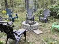 Renovated Modern Chalet - Swim, Hike, Bike, Fish, Ski, Skate, Shop, Dine, Relax! Hotels in Madison