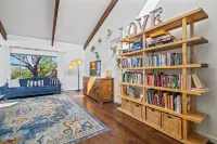 Catalina Foothills Retreat--Military discount